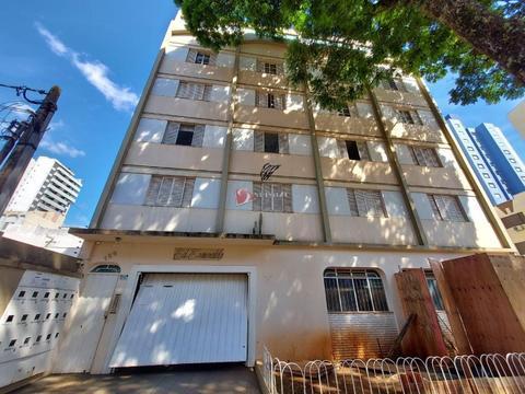 Apartamento para locação em Maringá, Zona 07, com 3 quartos, com 40 m², ESMERALDA